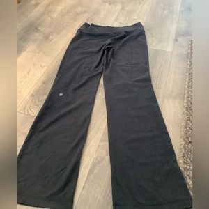 Black LuluLemon crossover flare leggings
